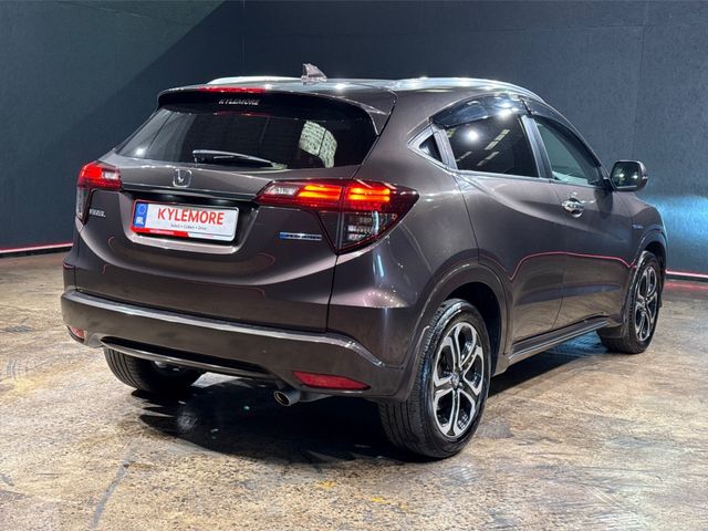Image for 2018 Honda Vezel 1.5 HYBRID AUTOMATIC - BLACK HALF LEATHER SEATS - 17'' FACTORY ALLOYS - HEATED SEATS