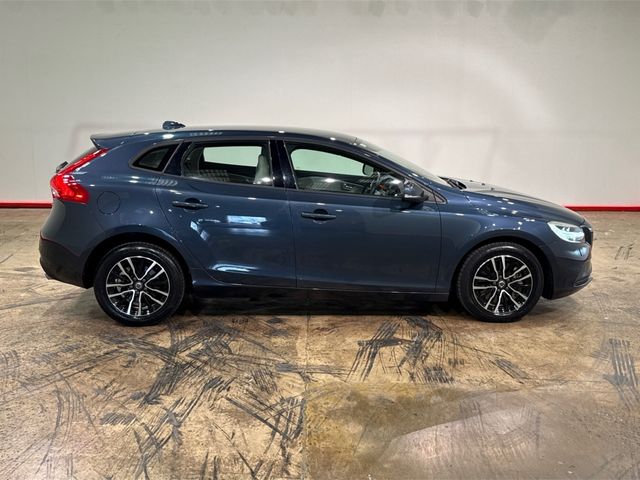 Image for 2018 Volvo V40 1.5 AUTOMATIC - LEATHER UPHOLSTERY - FACTORY ALLOYS - CRUISE CONTROL - REAR CAMERA