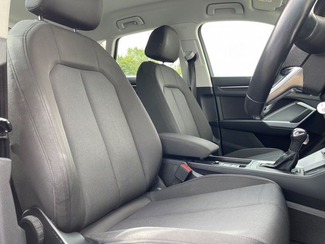 Image for 2019 Audi Q3 35 TDI 150HP S Tronic SE