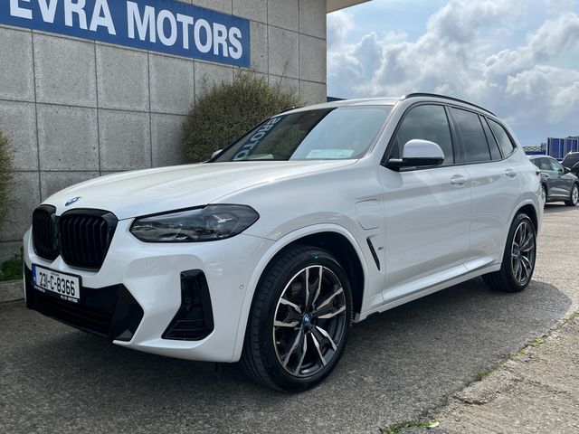 Image for 2023 BMW X3 M-SPORT X-DRIVE 30e PHEV HYBRID AUTOMATIC 2.0 PETROL //MASSIVE SPEC//HARMAN KARDON SOUND//ELECTRIC SEATS//KEYLESS ENTRY//HEAD UP DISPLAY//360 PARKING CAMERAS//HEATED STEERING WHEEL//