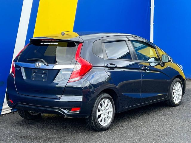 Image for 2018 Honda Fit 1.5 HYBRID L-PACKAGE AUTO // 15" ALLOYS // REVERSE CAMERA // ADAPTIVE CRUISE CONTROL