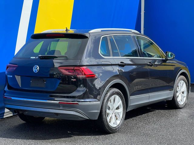 Image for 2016 Volkswagen Tiguan HIGHLINE 1.4 TSI AUTO // HEATED FRONT & BACKSEATS // 360 SURROUND PARKING SENSORS // APPLE CARPLAY/ANDROID AUTO
