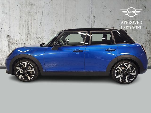 Image for 2025 Mini Cooper Cooper Exclusive
