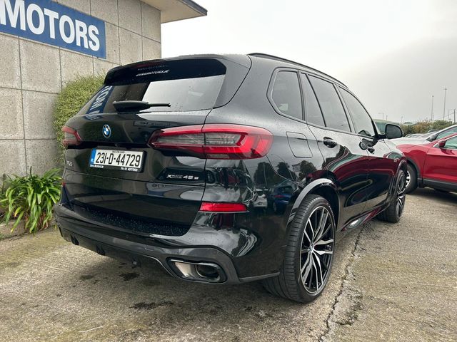 Image for 2023 BMW X5 XDRIVE 45E M-SPORT PHEV 3.0 PETROL //HIGH SPEC//MERINO LEATHER//HARMAN KARDON SOUND SYSTEM//HEAD UP DISPLAY//HEATED STEERING WHEEL// 