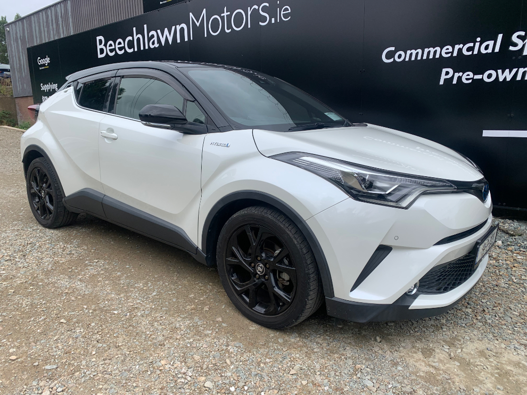 Image for 2019 Toyota C-HR 1.8 PETROL HYBRID AUTO SOL // LOW MILEAGE // EXCELLENT CONDITION // REVERSE CAMERA, CRUISE AND HEATED SEATS // VERY LOW MILEAGE // 