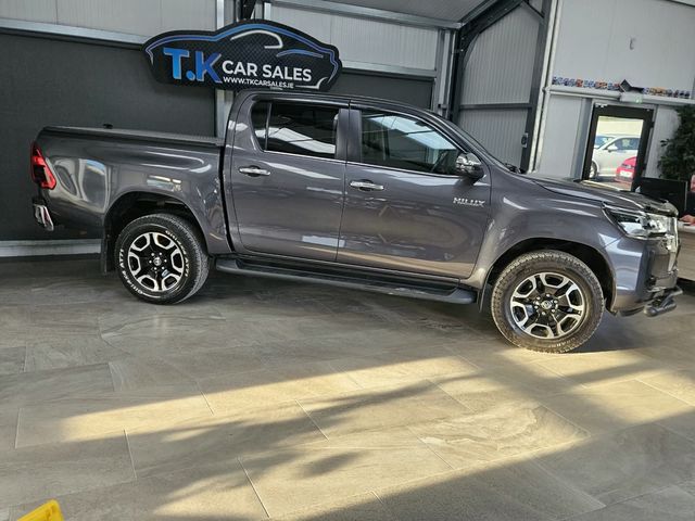 Image for 2023 Toyota Hilux 