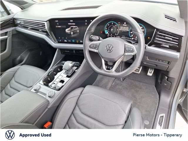 Image for 2025 Volkswagen Touareg TOUAREG COMM R-LINE 3.0 231BHP - FACTORY HITCH