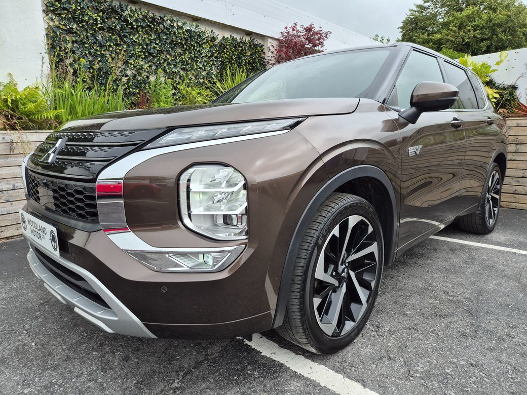 Image for 2021 Mitsubishi Outlander 2.4 PVEV / 7 SEATER / EXCEED / TOP SPEC / TAX €140 
