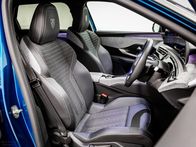 Image for 2025 Peugeot 5008 E-GT 72kWh 210HP - 7 Seats