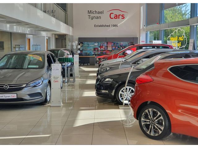 Image for 2020 Renault Zoe Iconic R110 Z. E. 50 Rapid Charge, 16" Aloys, Sat Nav, Cruise Control, Climate Control, Parking Sensors