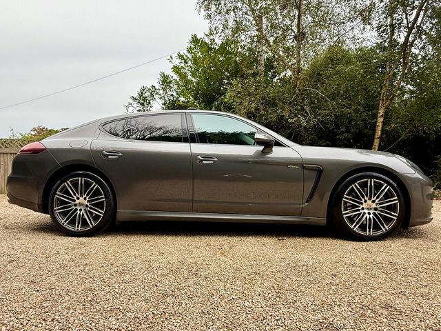 Image for 2015 Porsche Panamera 3.0 D V6 *F. Porsche. S. H.* 