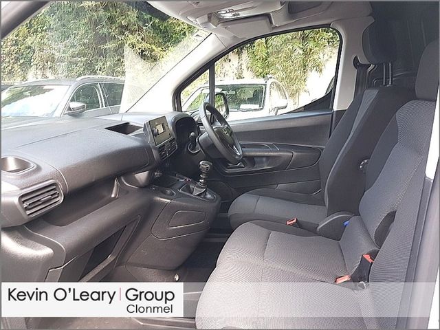 Image for 2022 Opel Combo COMBO L1H1-1.5 100BHP -DSL-6SP-M