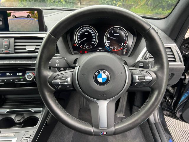 Image for 2018 BMW 1 Series 118d M-SPORT SHADOW EDITION 2.0 D // FULL SERVICE HISTORY // 360 PARKING SENSORS // DUAL ZONE CLIMATE CONTROL