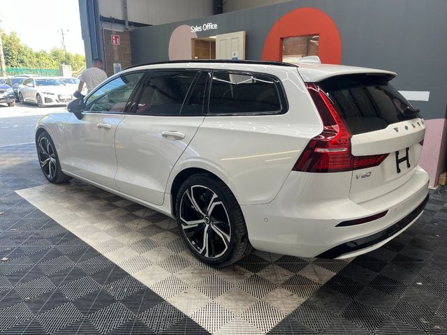 Image for 2023 Volvo V60 2023 VOLVO V60 4WD RECHARGE ULTIMATE T6 AWD PLUG-IN AUTOMATIC/ CRUISE CONTROL / 360 CAMERA / ELECTRIC MEMORY & HEATED SEATS / HEATED STEERING WHEEL / APPLE CARPLAY / PANORAMIC SUNROOF AND MORE