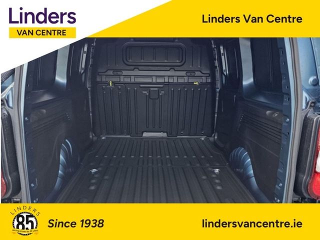 Image for 2027 Citroen Berlingo 271 LWB AUTO HUGE SPEC!
