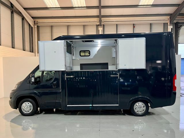 Image for 2019 Peugeot Boxer Fresh conversion stallion box 