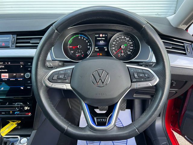 Image for 2022 Volkswagen Passat GTE VARIANT 1.4 HYBRID // FULL VW SERVICE HISTORY // LEATHER HEATED SEATS // APPLE CARPLAY/ANDROID AUTO 