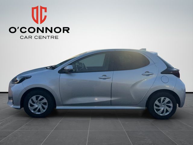 Image for 2021 Toyota Yaris Smart in silver, brilliant on fuel and Toyota reliable — this Yaris makes every journey a little easier.
