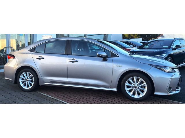 Image for 2022 Toyota Corolla 1.8 Hybrid Luna **AUTOMATIC, CRUISE CONTROL, BLUETOOTH, REAR VIEW CAMERA**