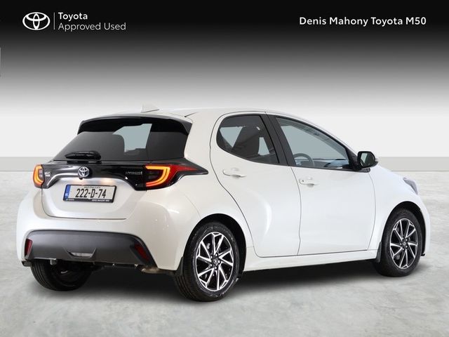 Image for 2022 Toyota Yaris Luna Sport Hybrid