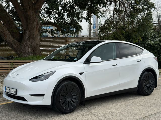 Image for 2022 Tesla Model Y STANDARD RANGE. PAN ROOF.2 KEYS