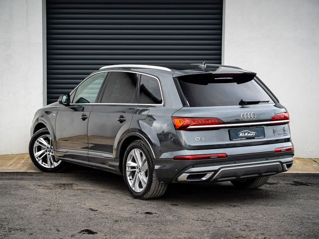 Image for 2021 Audi Q7 TFSI E QUATTRO S LINE
