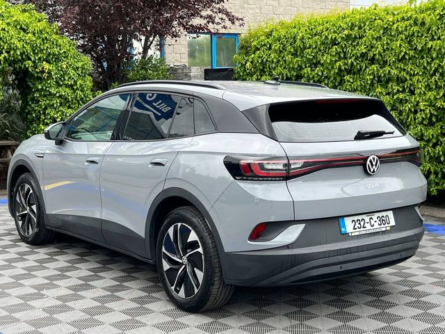 Image for 2023 Volkswagen ID.4 PURE LIFE 52 KWH // APPLE CARPLAY/ANDROID AUTO // HEATED SEATS // DIAMOND CUT ALLOYS