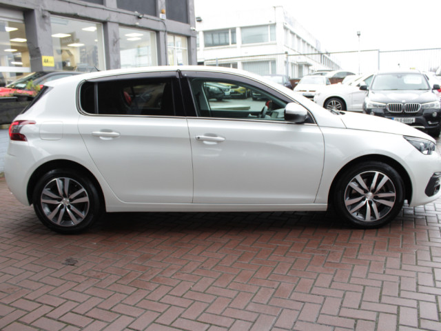 Image for 2019 Peugeot 308 1.5HDI ALLURE 5DR HATCHBACK AUTO // ONLY 96, 945KM, S // BUY WITH CONFIDENCE AA AND SIMI APPROVED DEALER 2026 // FINANCE ARRANGED // ALL TRADE INS WELCOME //