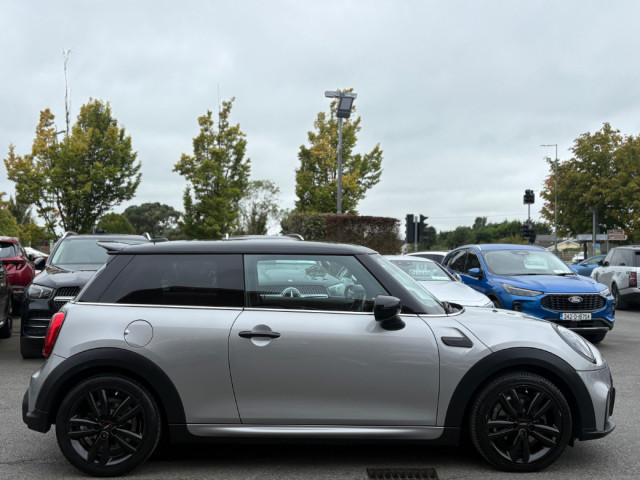 Image for 2023 Mini Cooper SPORT 2 1.5 Petrol Auto *John Cooper Works*