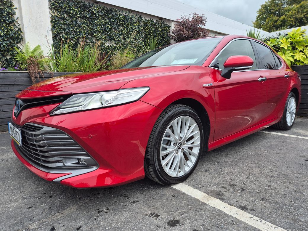 Image for 2017 Toyota Camry 2.5 HYBRID / SOL G-PACK WITH LEATHER / TAX €190 ( 172 REG )