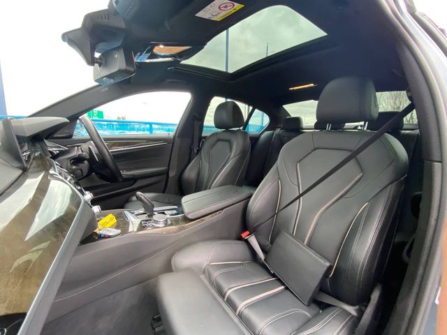 Image for 2019 BMW 5 Series 530e M-SPORT COMPETITION PACK 2.0 HYBRID // FULL SERVICE HISTORY // VERY LOW MILEAGE // NEW M5 COMPETITION ALLOYS