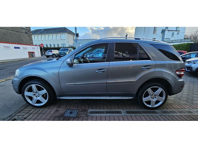 Image for 2010 Mercedes-Benz ML Class ML300 CDI BLUE EFFICIENCY SPORT 5DR AUTOMATIC