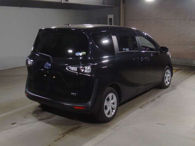 Image for 2021 Toyota Sienta 1.5 HYBRID 7 SEATER - PUSH BUTTON START/STOP - CRUISE CONTROL - REAR CAMERA
