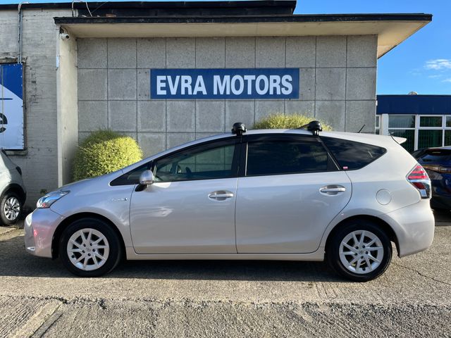 Image for 2018 Toyota Prius Alpha 7 SEATER AUTOMATIC HYBRID 1.8 PETROL //HALF LEATHER SEATS//KEYLESS ENTRY//ADAPTIVE CRUISE CONTROL//ELECTRIC DRIVERS SEAT// 