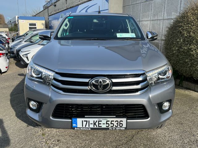 Image for 2017 Toyota Hilux 2.4 D-4D INVINCIBLE AWD NO VAT //REVERSE CAMERA//KEYLESS ENTRY//