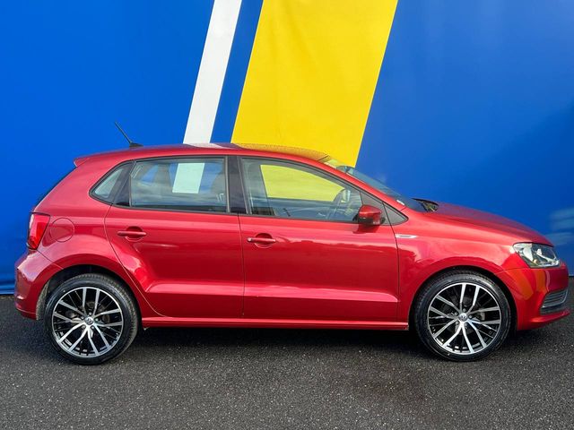 Image for 2016 Volkswagen Polo R-LINE PACK 1.2 TSI // NEW 17" ALLOYS // REVERSE CAMERA // NEW NCT