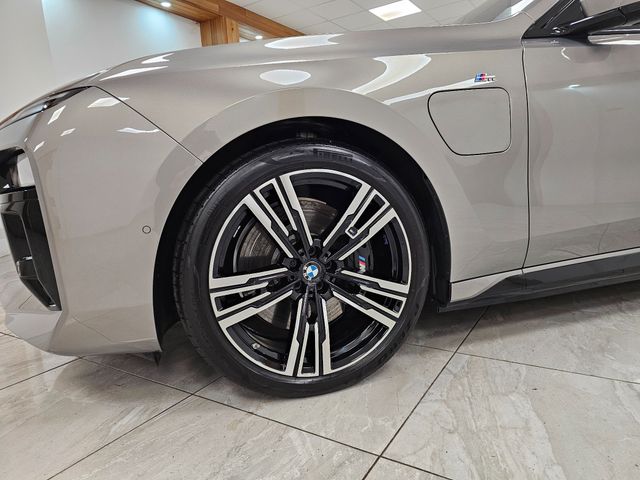 Image for 2024 BMW 7 Series STUNNING COLOUR 