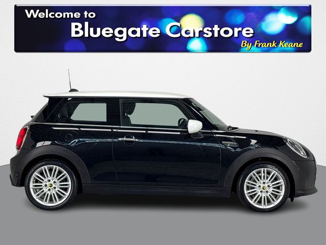 Image for 2023 Mini Cooper ELECTRIC LEVEL 2**FRONT HEATED SEATS**REVERSE CAMERA**PARKING SENSORS**DUAL CLIMATE CONTROL**DIGITAL MEDIA DISPLAY**KEYLESS START**FINANCE ARRANGED**