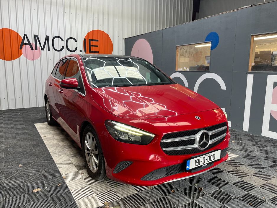 Image for 2018 Mercedes-Benz B Class 2018 MERCEDES-BENZ B200D 2.0 AUTOMATIC / CRUISE CONTROL / PARKING CAMERA / ELECTRIC MEMOY & HEATED SEATS / PANORAMIC SUNROOF / AMBIENT LIGHTS / PADDLE SHIFTERS AND MORE