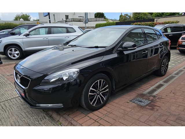 Image for 2017 Volvo V40 D2 MOMENTUM EDITION 5DR - LOW MILEAGE