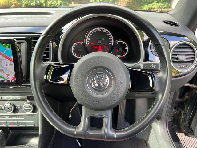Image for 2014 Volkswagen Beetle 1.2 TSI AUTO // SERVICE HISTORY // 17" POLISHED ALLOYS // PARKING SENSORS