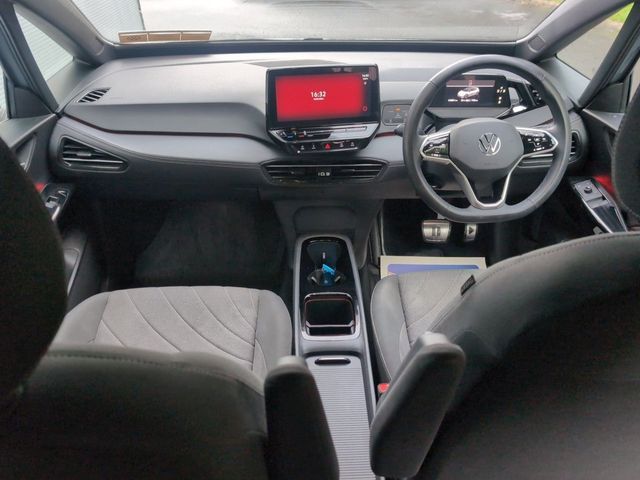 Image for 2024 Volkswagen ID.3 *SOLD* Pro PA 204HP 58kWh Mint