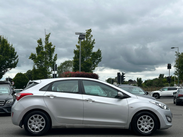 Image for 2012 Hyundai i30 1.4 DSL ELITE 5 DOOR *IRISH CAR*