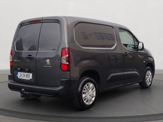 Image for 2021 Peugeot Partner 