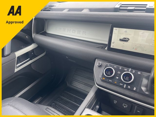 Image for 2023 Land Rover Defender 90 SWB 3.0d SE