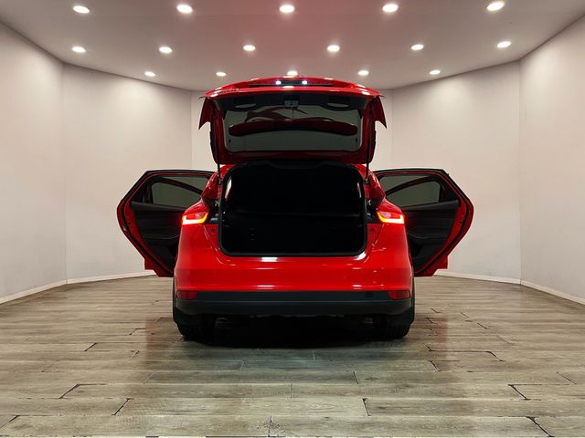 Image for 2015 Ford Focus 1.5 TDCI ZETEC 120PS 5DR