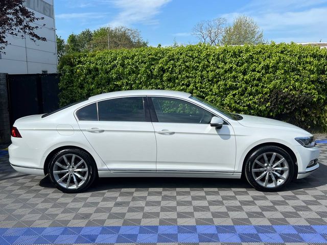 Image for 2018 Volkswagen Passat HIGHLINE 2.0 TDI AUTO // VERY LOW MILEAGE // LEATHER HEATED COOLED SEATS // 360 PARKING CAMERAS
