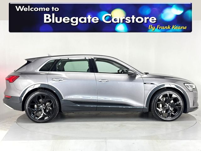 Image for 2022 Audi e-tron TECHNIK 55 QUATTRO**NEW 22"ALLOYS**BLACK LEATHER INTERIOR**FRONT HEATED ELECTRIC SEATS**TOUCH SCREEN INFOTAINMENT**REVERSE CAMERA**PARKING SENSORS*DUAL CLIMATE CONTROL*APPLE CARPLAY*ELECTRIC TAILGATE*
