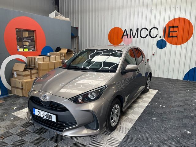 Image for 2021 Toyota Yaris 2021 TOYOTA YARIS X 1.0 AUTOMATIC / REVERSE CAMERA AND MORE