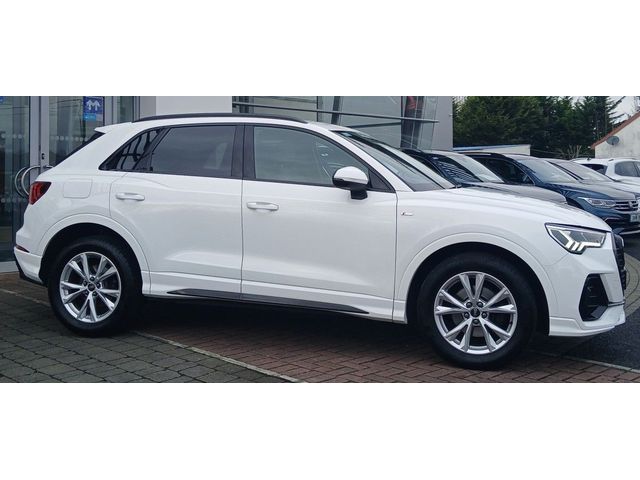 Image for 2022 Audi Q3 35 TDI 150HP S Tronic S line **FULL LEATHER INTERIOR, REAR VIEW CAMERA, HEATED FRONT SEATS**